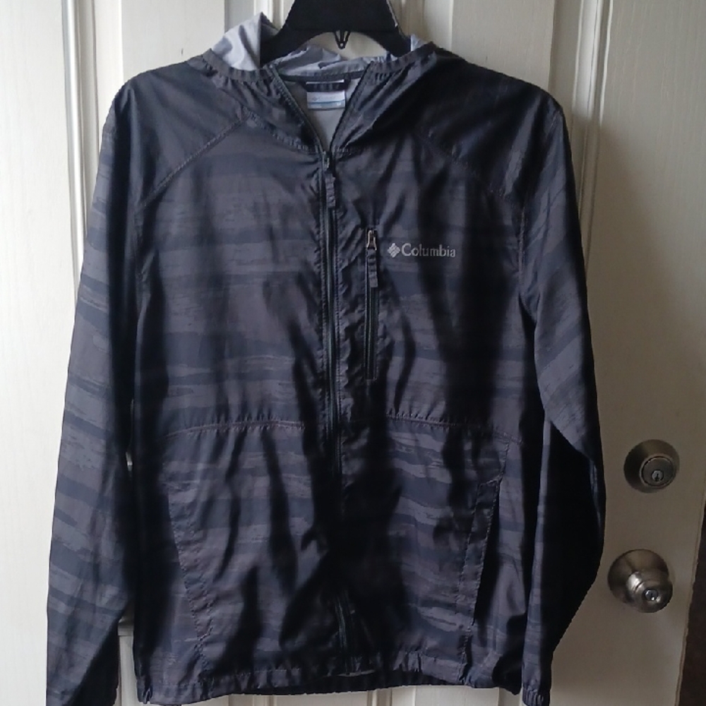 ****Columbia Men's Dark Gray/Light Gray Striped Hooded Windbreaker Size Medium